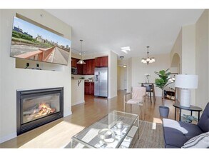 500 E Grant St in Minneapolis, MN - Foto de edificio - Building Photo