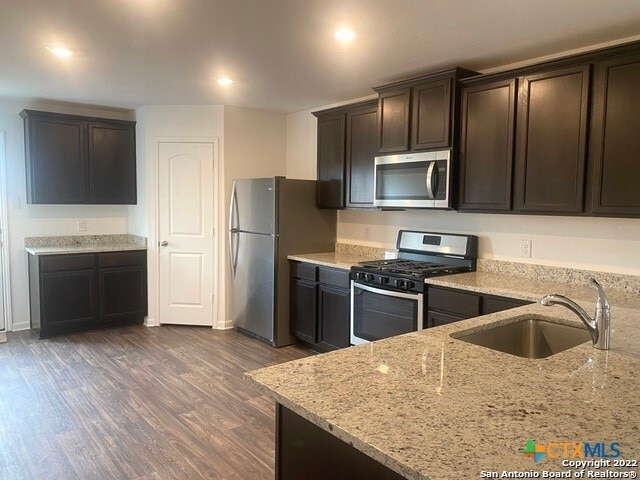 property at 3987 Trail de Paris
