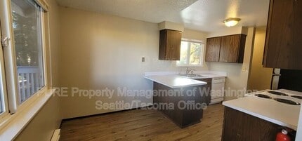 5801 13th Ave SE in Lacey, WA - Building Photo - Building Photo