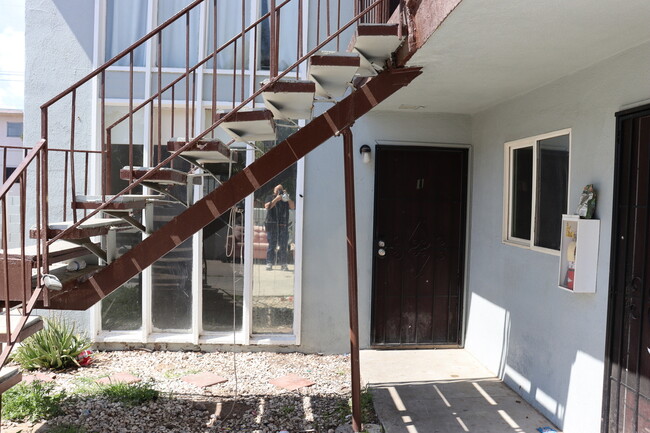 3351 Brussels St in Las Vegas, NV - Building Photo - Building Photo