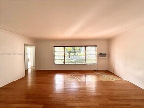 845 Fairway Dr in Miami Beach, FL - Building Photo - Building Photo