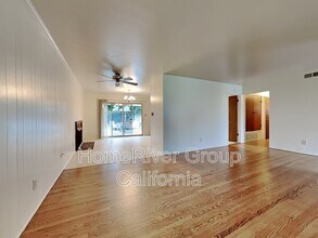3413 S Port Dr in Sacramento, CA - Building Photo - Building Photo