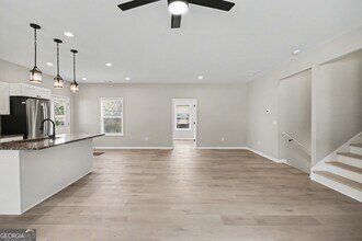 3907 Lauada Dr in Douglasville, GA - Building Photo - Building Photo