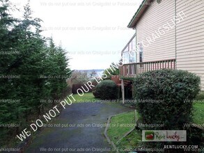 29633 Marine View Dr SW in Federal Way, WA - Building Photo - Building Photo