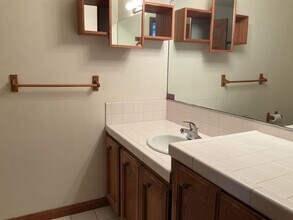 17210 Newhope St in Fountain Valley, CA - Building Photo - Building Photo