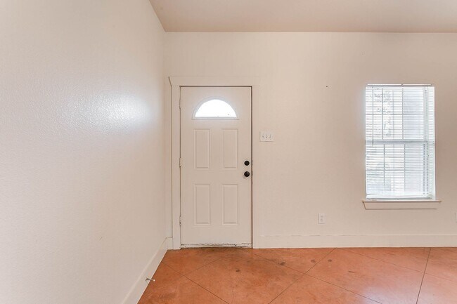2805 Wayside Ave in Fort Worth, TX - Foto de edificio - Building Photo
