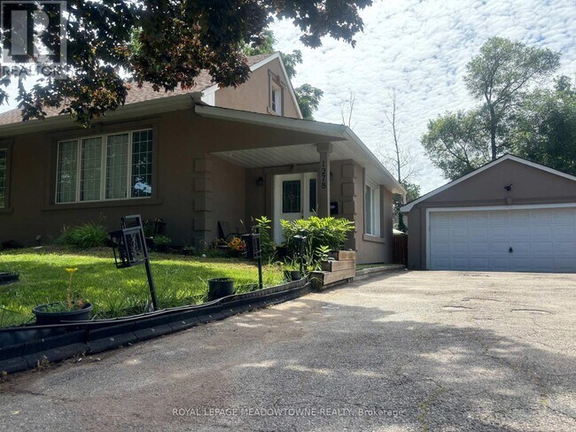 1278 Leighland Rd in Burlington, ON - Building Photo - Building Photo
