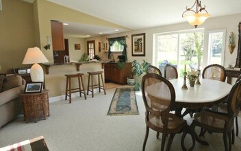 2255 Engle Rd in Fallston, MD - Foto de edificio - Building Photo