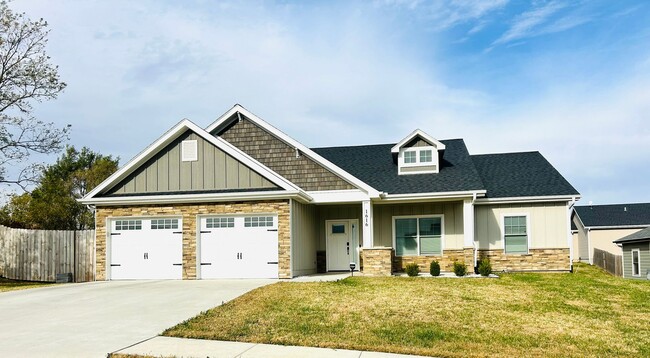 1616 Lariat Ln in Junction City, KS - Building Photo - Building Photo