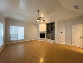 2210 Pearl St in Austin, TX - Foto de edificio - Building Photo