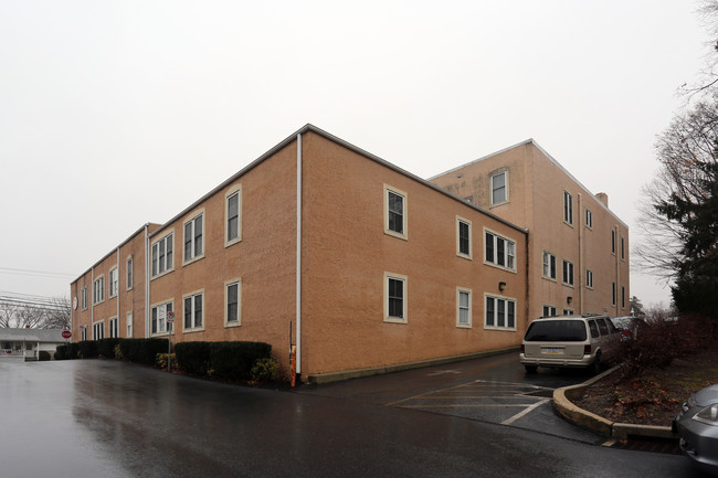 Whistlestop View Apartments in Elizabethtown, PA - Building Photo - Building Photo