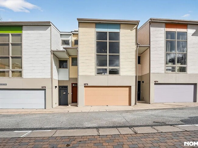 property at 1273 MacKintosh pknw