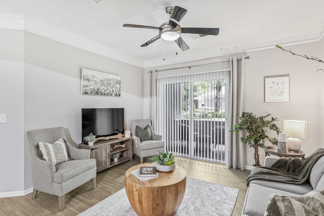 Retreat At Johns Creek in Duluth, GA - Foto de edificio