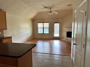 4527 Estate Dr in Baytown, TX - Building Photo - Building Photo