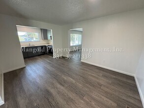 3195 Crescent Ave in Marina, CA - Building Photo - Building Photo
