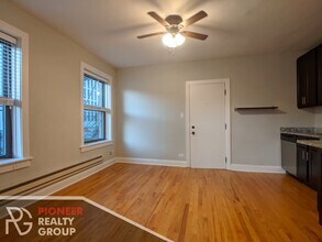 604 W Patterson Ave, Unit 1 in Chicago, IL - Foto de edificio - Building Photo