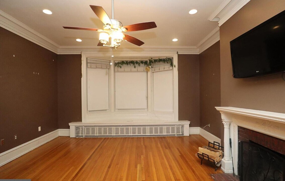 1608 Spruce St in Philadelphia, PA - Building Photo