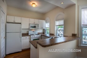 55 Ashford St, Unit 4 in Boston, MA - Building Photo