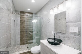 2950 Kensington Ave in Philadelphia, PA - Building Photo - Building Photo