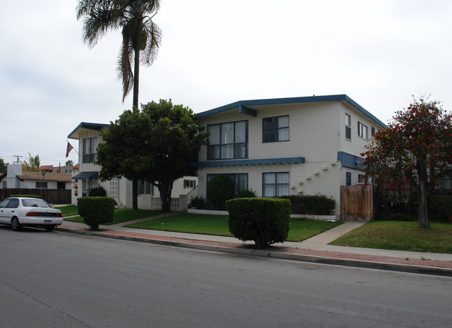 Baywalk Apartments in San Diego, CA - Building Photo - Building Photo