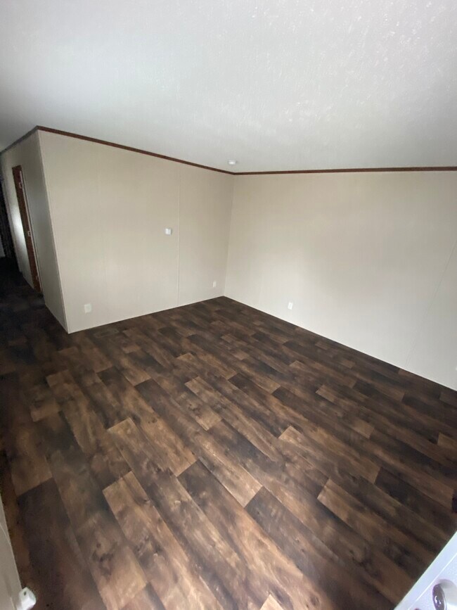 212 N Anker Ln Apartments and Nearby Germantown Hills Apartments For