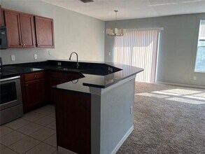 9609 Carlsdale Dr in Riverview, FL - Building Photo - Building Photo