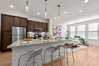 Arden 231 in San Marcos, TX - Foto de edificio - Building Photo