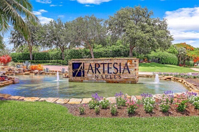 property at 1423 Santiago Cir