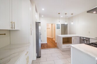 187-189 Littleton Ave, Unit #1 in Newark, NJ - Building Photo - Building Photo
