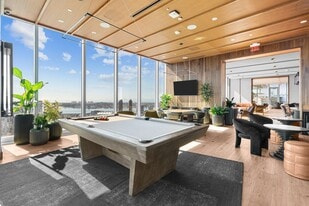 800 Broadway in San Diego, CA - Building Photo