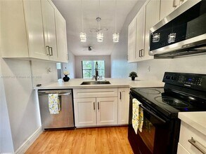 9994 Nob Hill Pl, Unit 9994 in Sunrise, FL - Foto de edificio - Building Photo