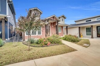 510 Woodside Trl in Waxahachie, TX - Building Photo - Building Photo
