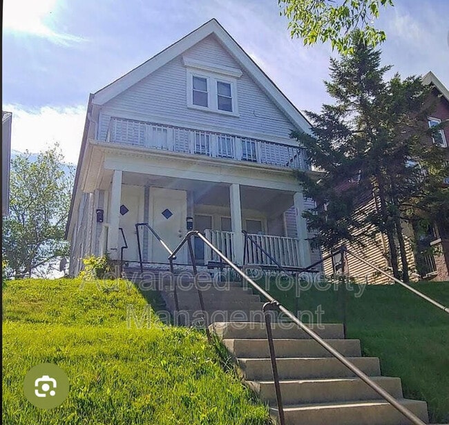 property at 1425 N 47th St