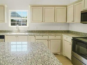 410 NW Arlington Ave in Lawton, OK - Building Photo - Building Photo