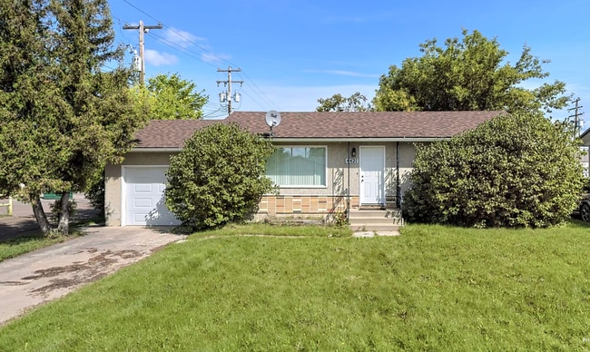 property at 4421-4449 49 Ave