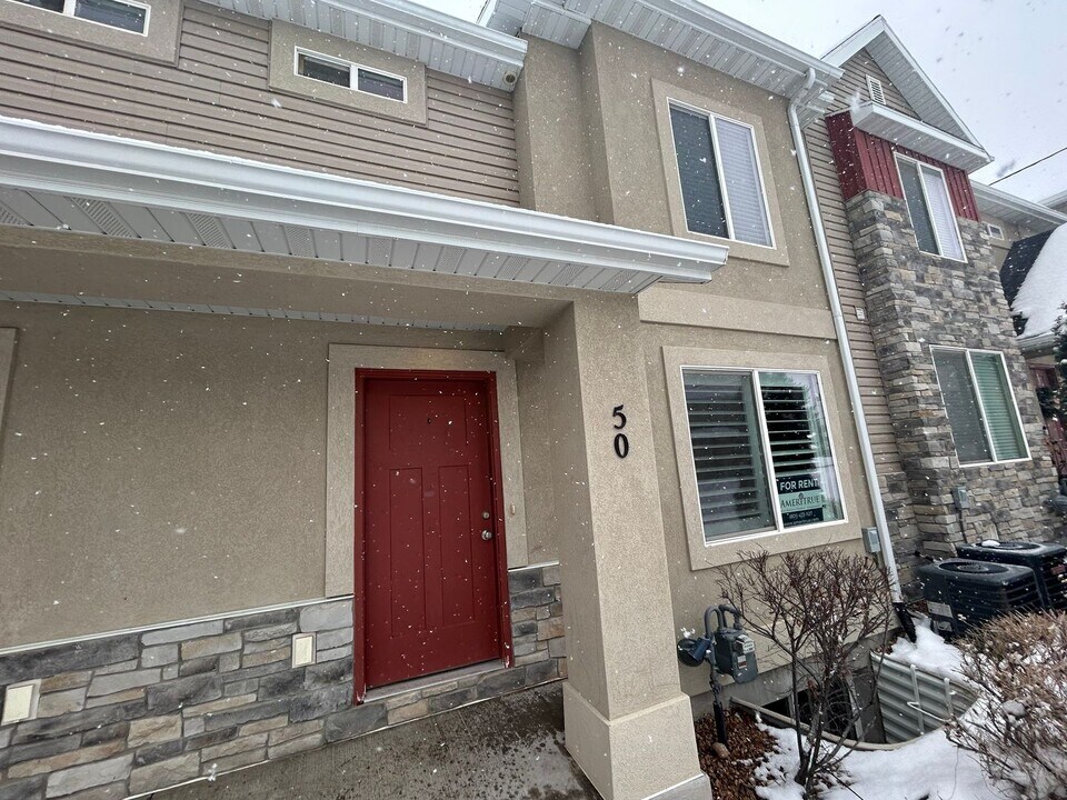 50 W 400 S St in Santaquin, UT - Building Photo