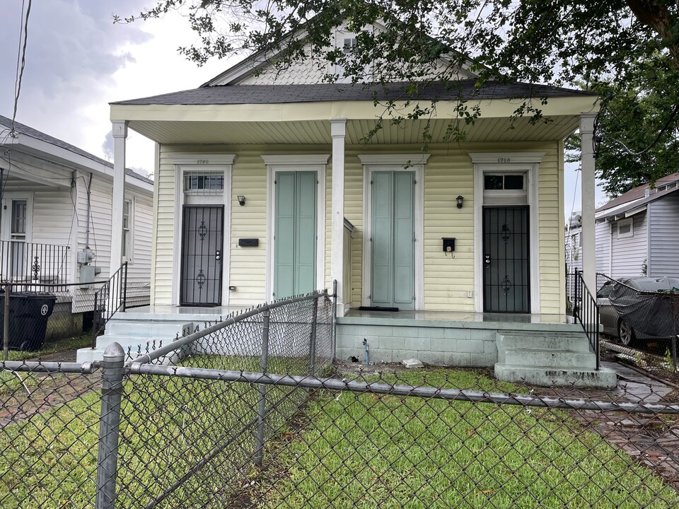 1710 New Orleans St in New Orleans, LA - Building Photo