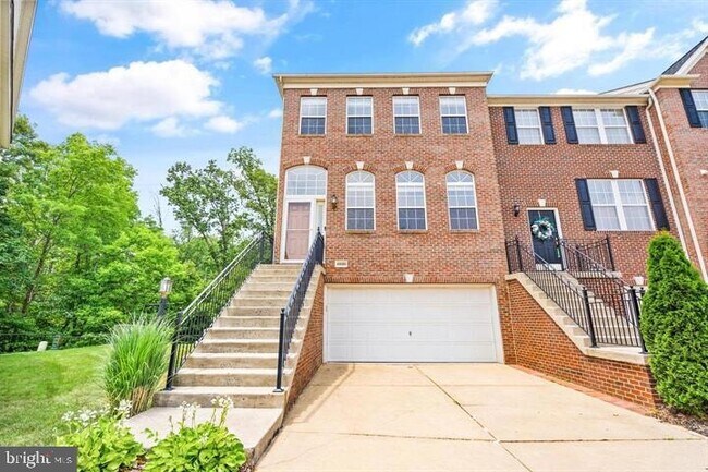 property at 43093 Forest Edge Square