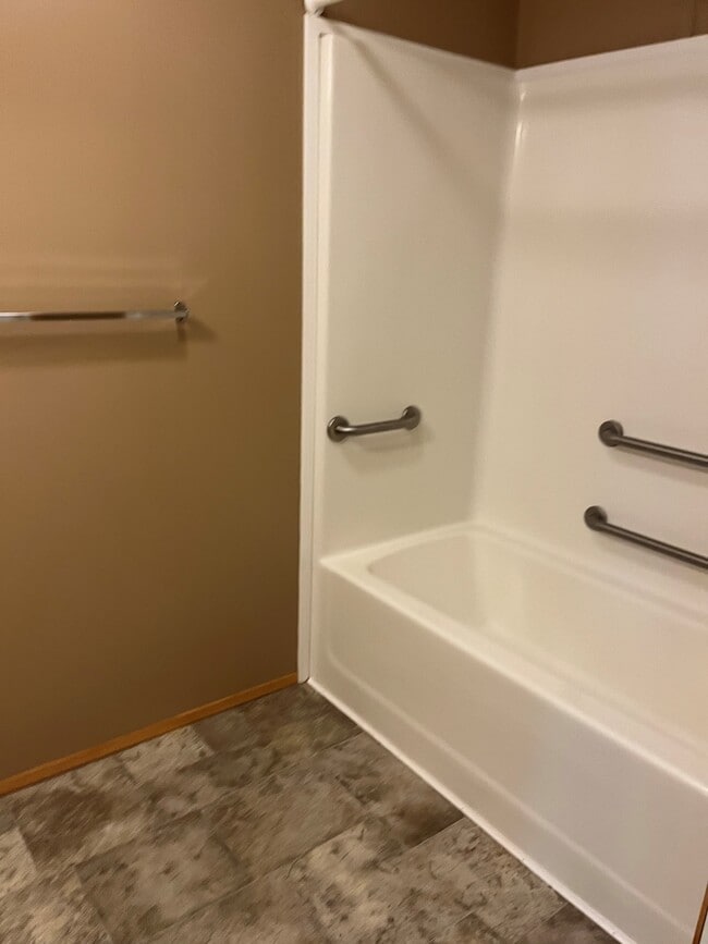 2736 Palmyra Rd in Palmyra, TN - Building Photo - Building Photo