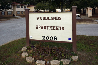 Woodlands Apartments in Prichard, AL - Building Photo - Building Photo