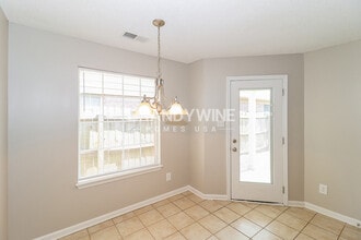 1130 Cross Wood Ln in Cordova, TN - Foto de edificio - Building Photo