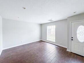 1715 Moritz Dr in Houston, TX - Building Photo - Building Photo