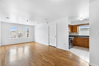 296 Sussex Ave in Newark, NJ - Building Photo - Building Photo