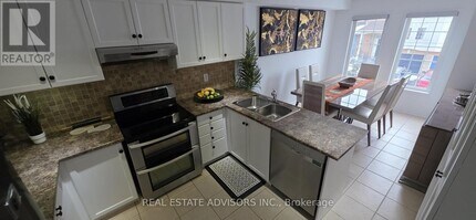 165 Fieldstone Dr in Vaughan, ON - Building Photo - Building Photo