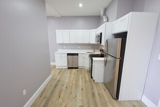 66 Main St, Unit 3A in Taunton, MA - Building Photo - Building Photo