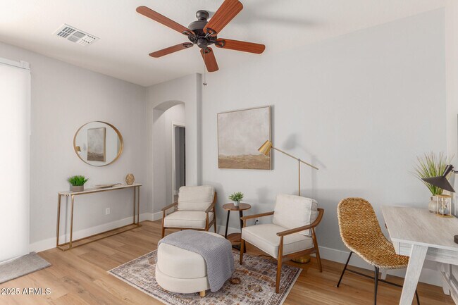 3725 E Meadowview Dr in Gilbert, AZ - Building Photo - Building Photo