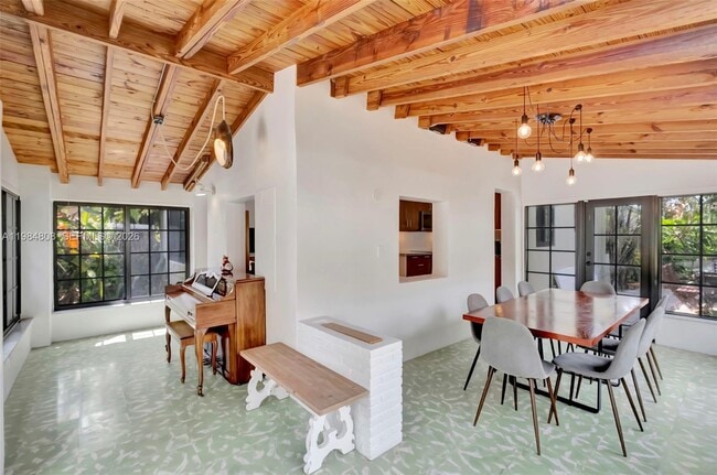 property at 1224 NE 182nd St