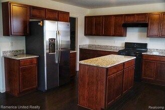 4287 Cloverlane Dr in Ypsilanti, MI - Building Photo - Building Photo