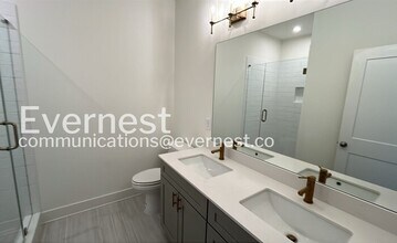 724 Belletrace Cir, Unit 1421 in Chattanooga, TN - Foto de edificio - Building Photo