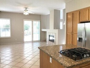 11869 Evergold St in San Diego, CA - Building Photo - Building Photo